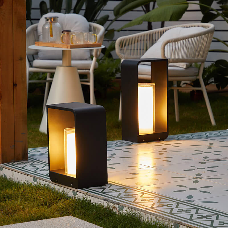 Auro – Moderne Vierkante Outdoor LED Tuinlamp (Waterdicht, Zonne-energie/Hardwired)