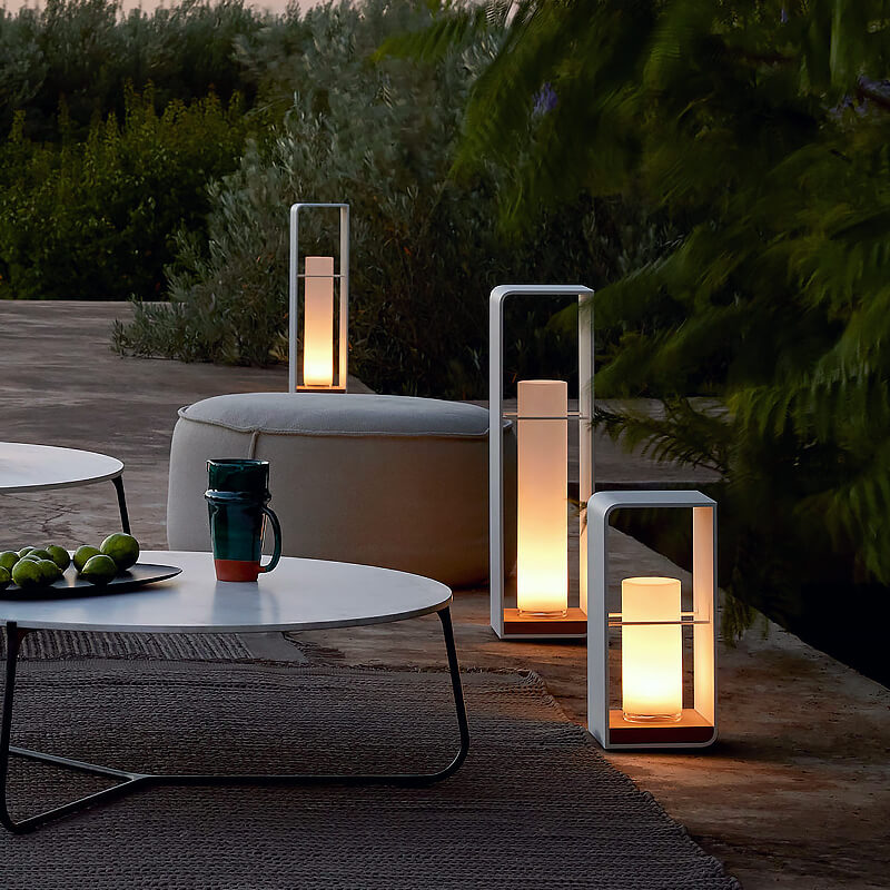 Auro – Moderne Vierkante Outdoor LED Tuinlamp (Waterdicht, Zonne-energie/Hardwired)