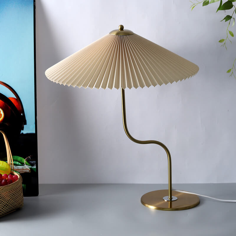 Umbra – Retro Geplooide Paraplushaped Tafellamp (1-Lichts, Decoratief)