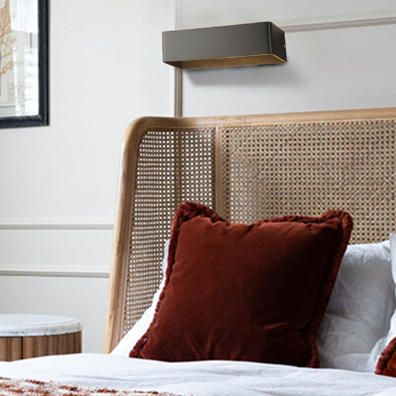 Cubis – Moderne Vierkante Wandlamp met Minimalistisch Ontwerp