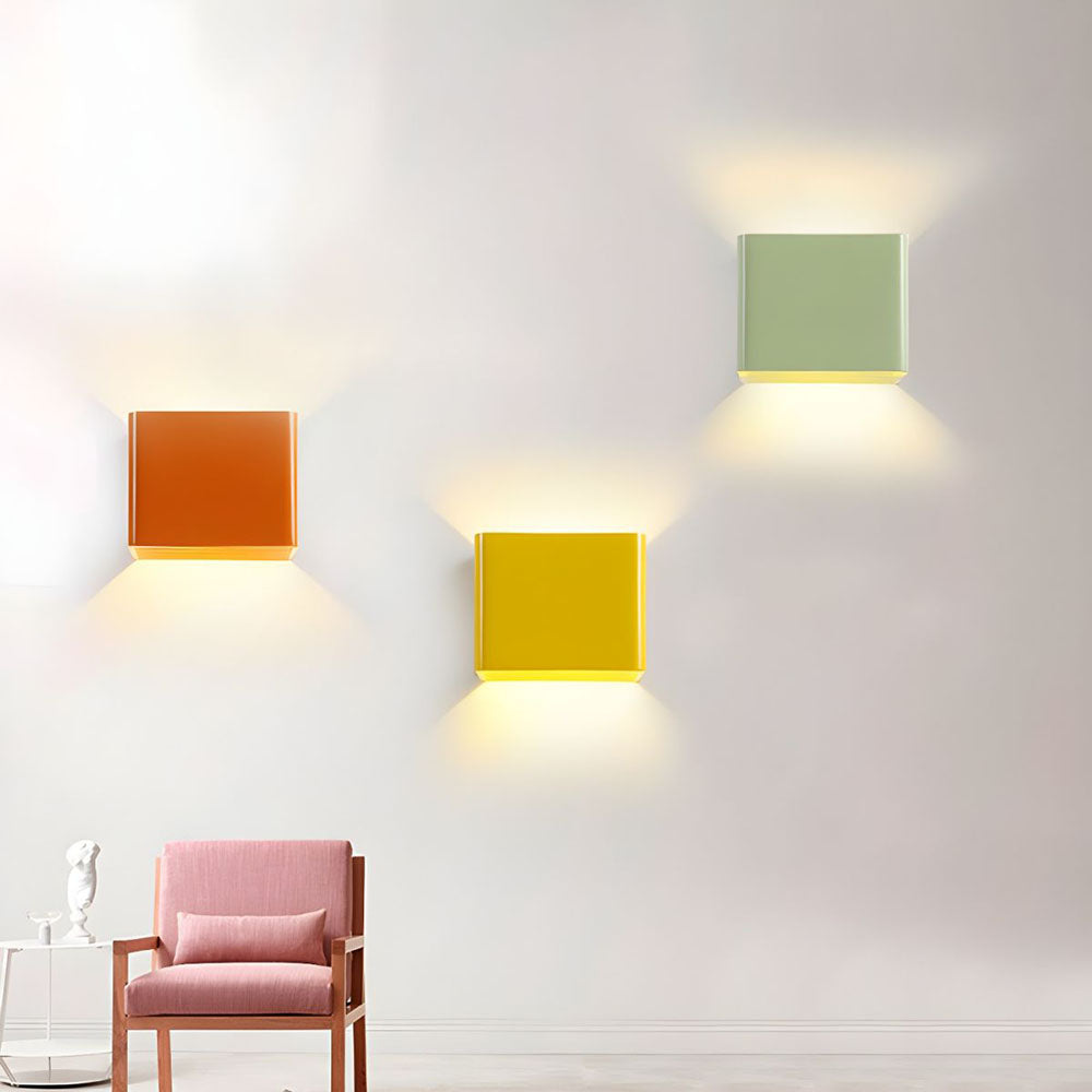Cubis – Moderne Vierkante Wandlamp met Minimalistisch Ontwerp