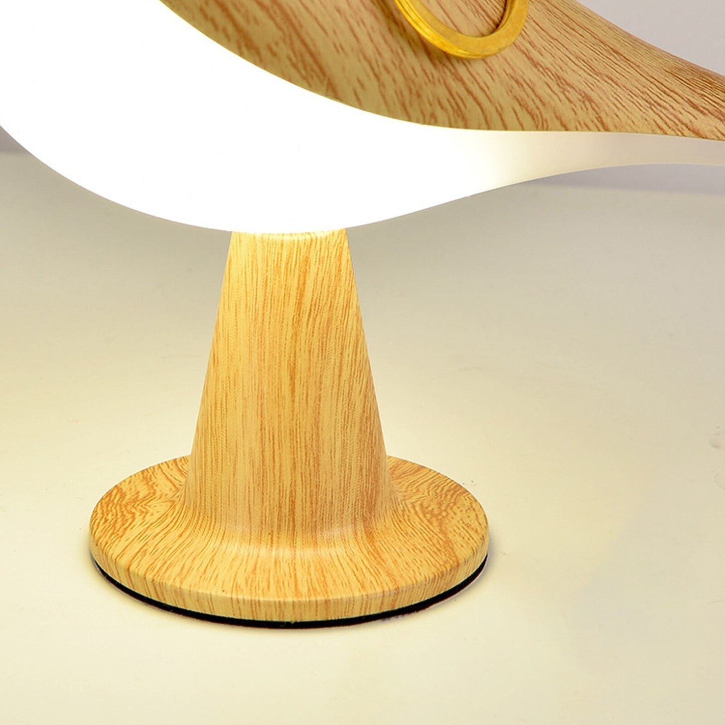 Lustora – Artistieke Vogel Tafellamp met Warme Sfeerverlichting