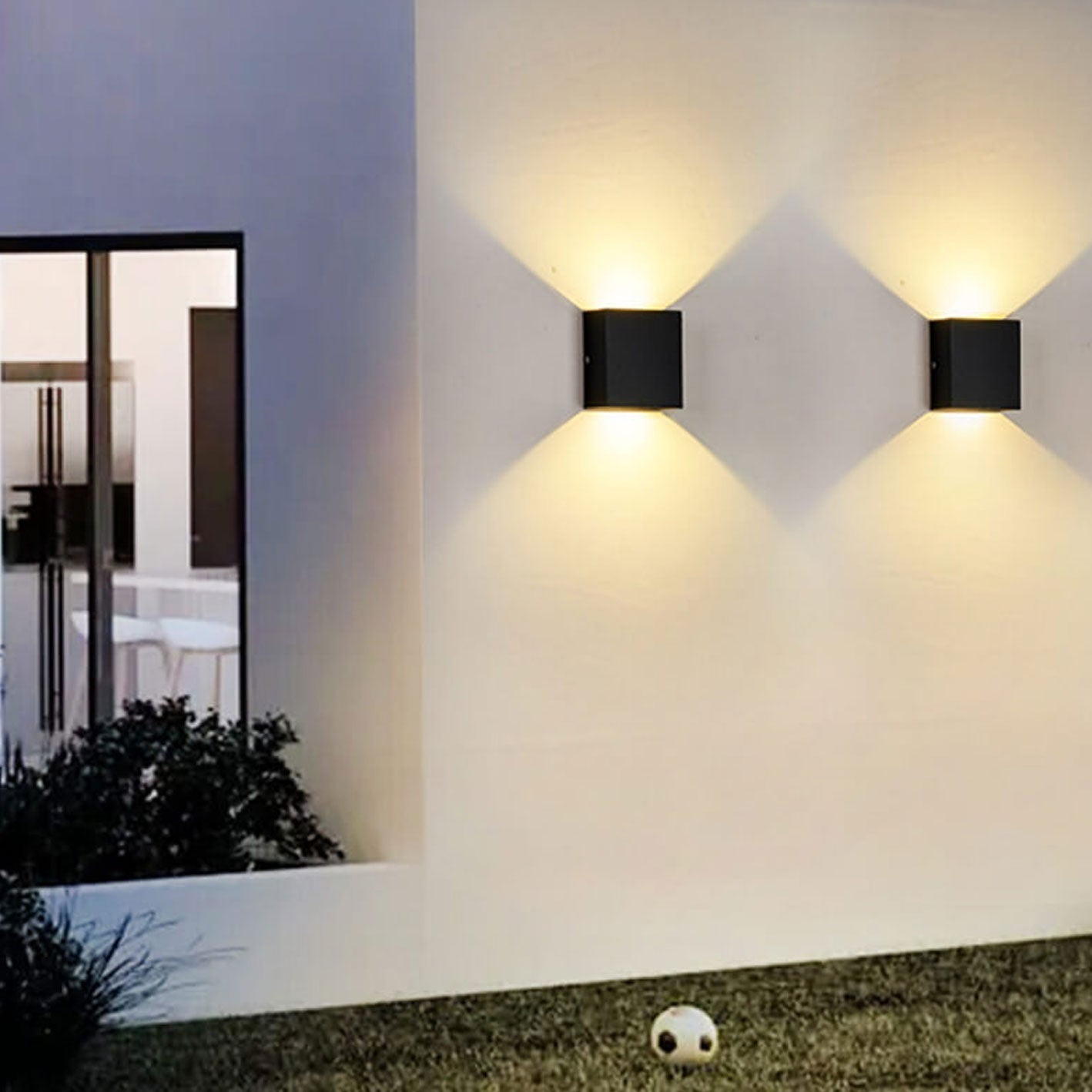 Lumaro – LED Wandlamp met Bewegingssensor (Binnen & Buiten)