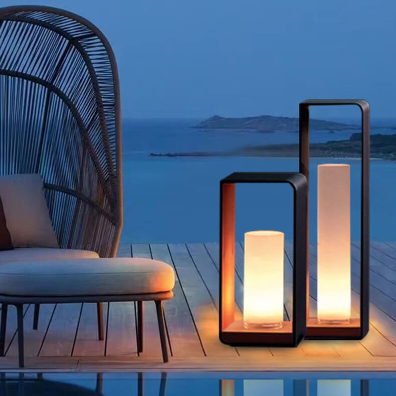 Auro – Moderne Vierkante Outdoor LED Tuinlamp (Waterdicht, Zonne-energie/Hardwired)