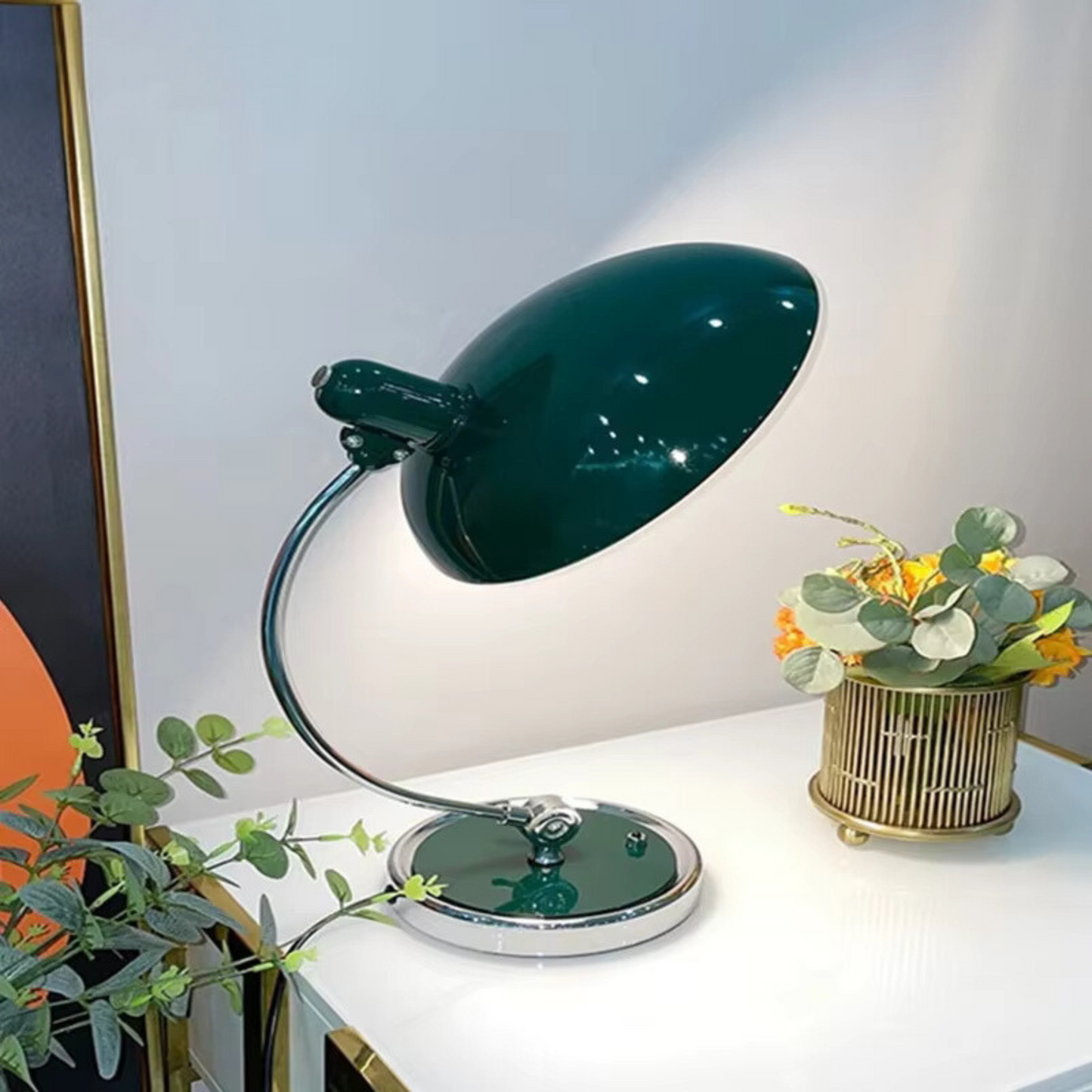 Arco – Bauhaus Geïnspireerde Tafellamp (Scandinavisch Design, IJzer & Chroom Afwerking)