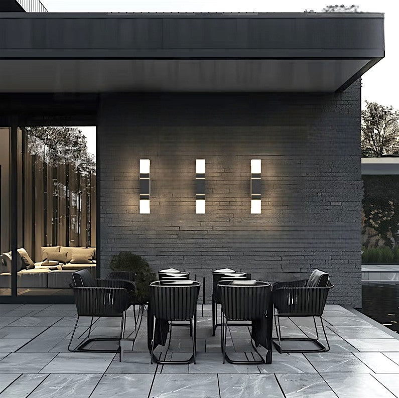 Covora - Stijlvolle Zwarte Aluminium Wandlamp Voor Buiten Met Warmwitte LED