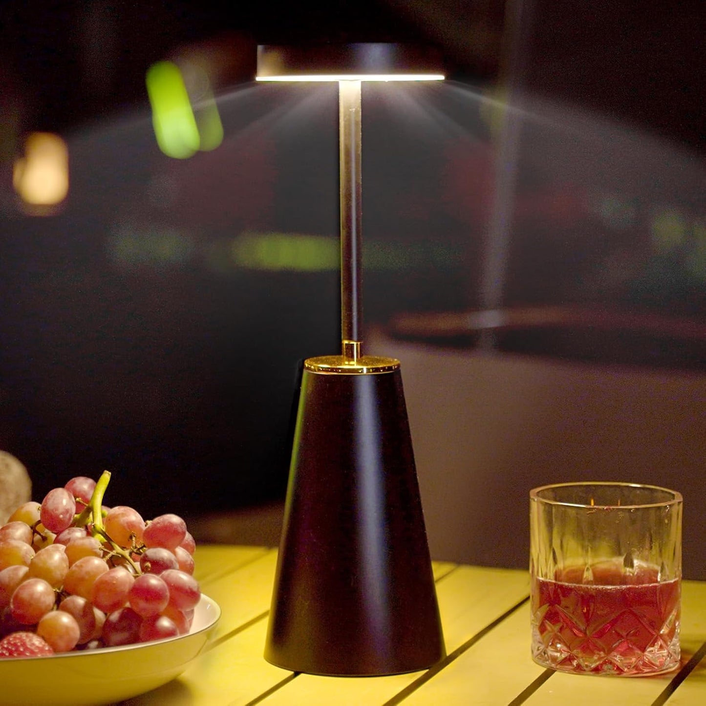 Liora – Draadloze LED Tafellamp (Oplaadbaar, Strak Modern Design)