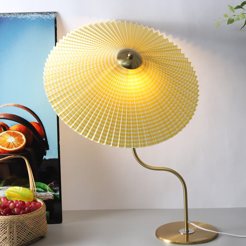 Umbra – Retro Geplooide Paraplushaped Tafellamp (1-Lichts, Decoratief)