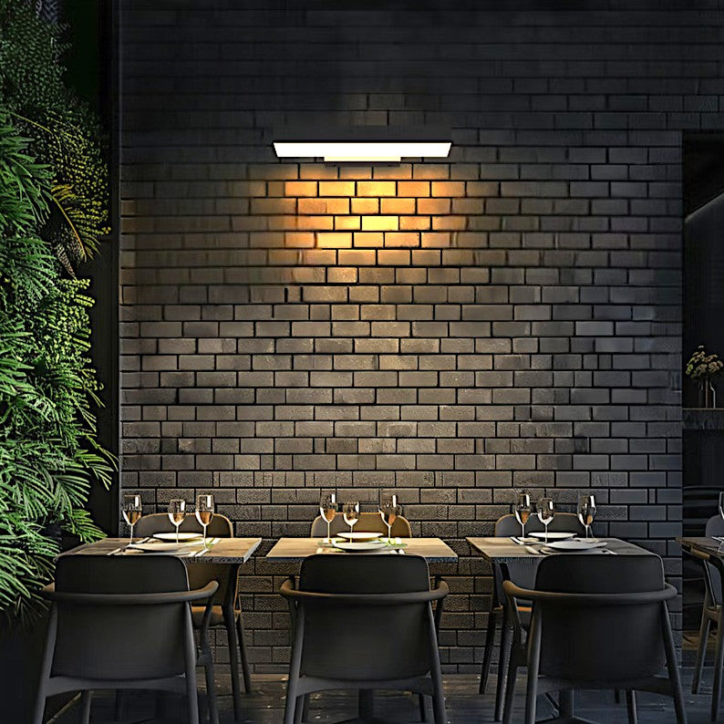 Yardora - Strakke Zwarte Wandlamp Met Minimalistisch Ontwerp Voor Moderne Ruimtes