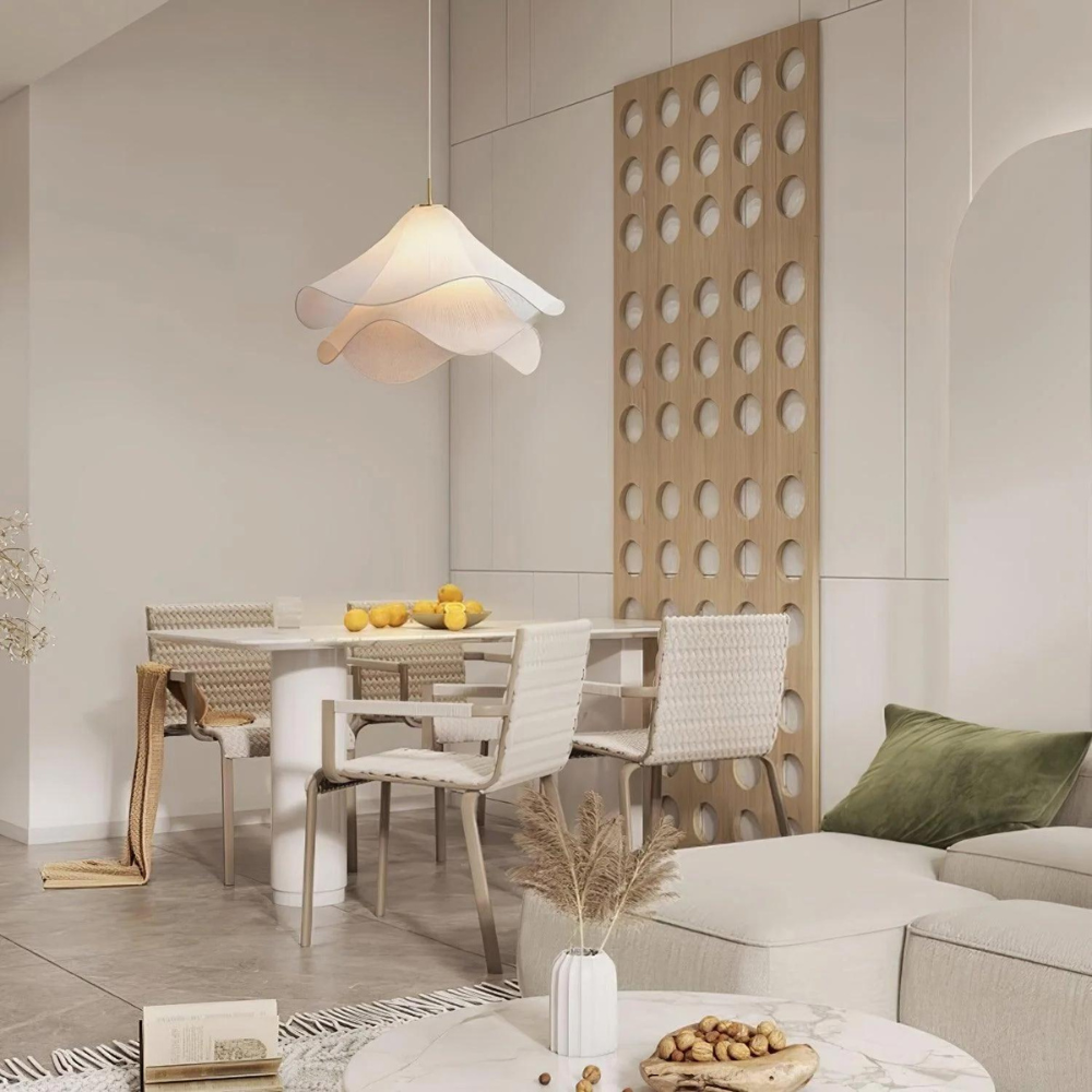 Flora – Stoffen Hanglamp & Plafondlamp (Elegante Bloemvorm, Warm Licht)