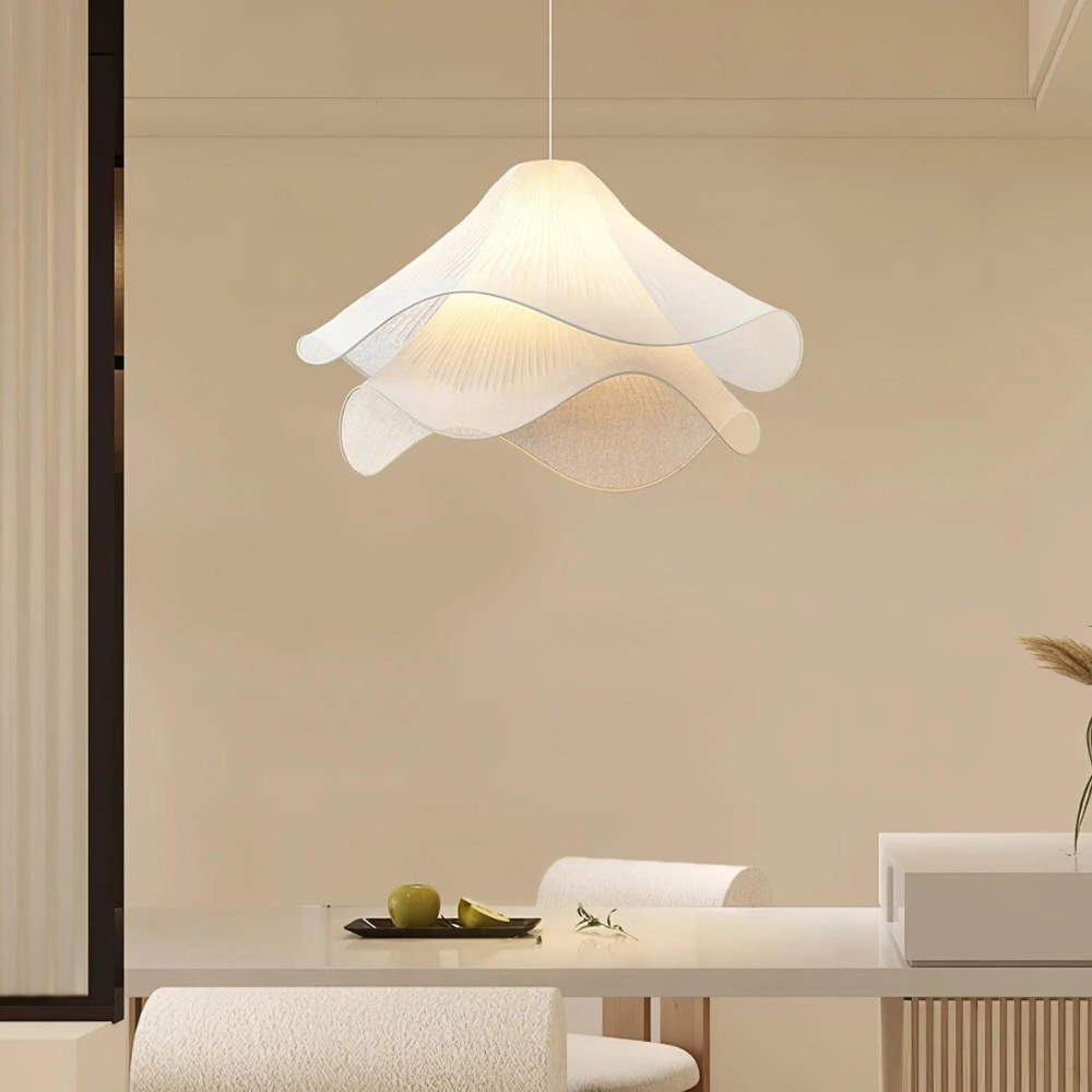 Flora – Stoffen Hanglamp & Plafondlamp (Elegante Bloemvorm, Warm Licht)