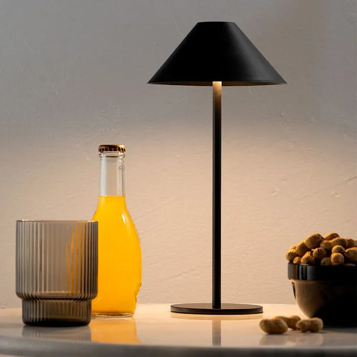 Niora – Draadloze Tafellamp (Waterdichte LED Lamp)