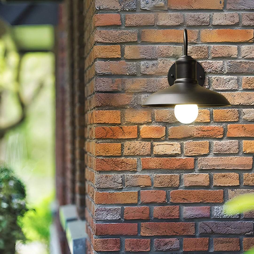 Hugbel – Industriële Gooseneck Buitenlamp