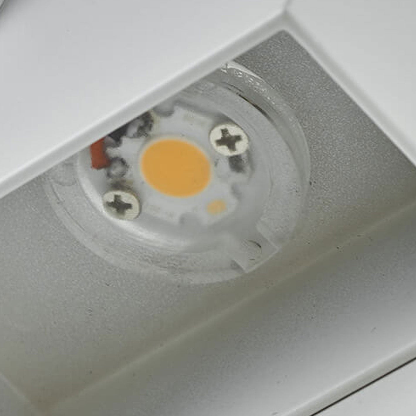 Lumaro – LED Wandlamp met Bewegingssensor (Binnen & Buiten)