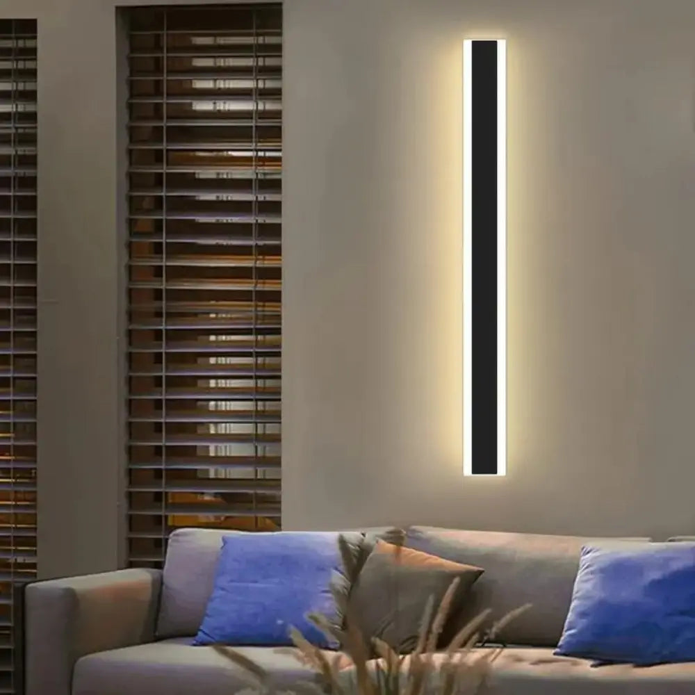 Earthrae - Zwarte IP65 Waterdichte LED Buitenwandlamp met Warm Wit Licht 3000K