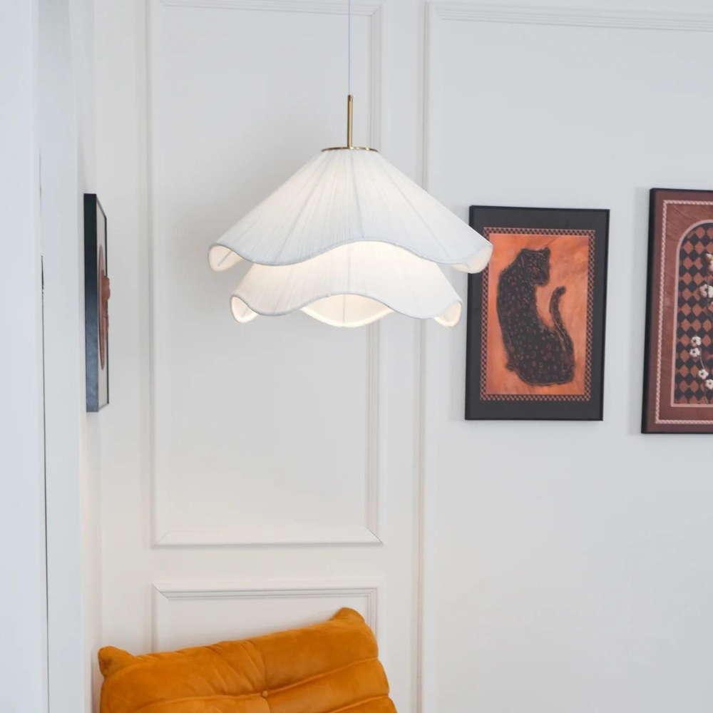 Flora – Stoffen Hanglamp & Plafondlamp (Elegante Bloemvorm, Warm Licht)