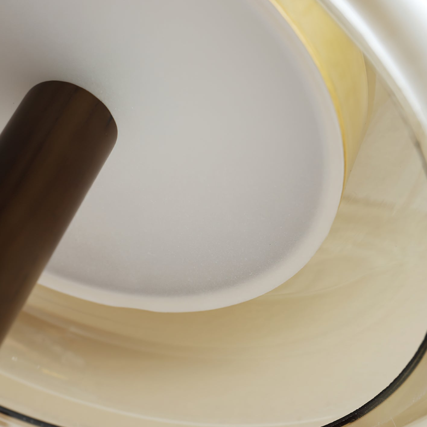 Moonpath - Minimalistische Glazen Tafellamp Met Strakke Houten Voet
