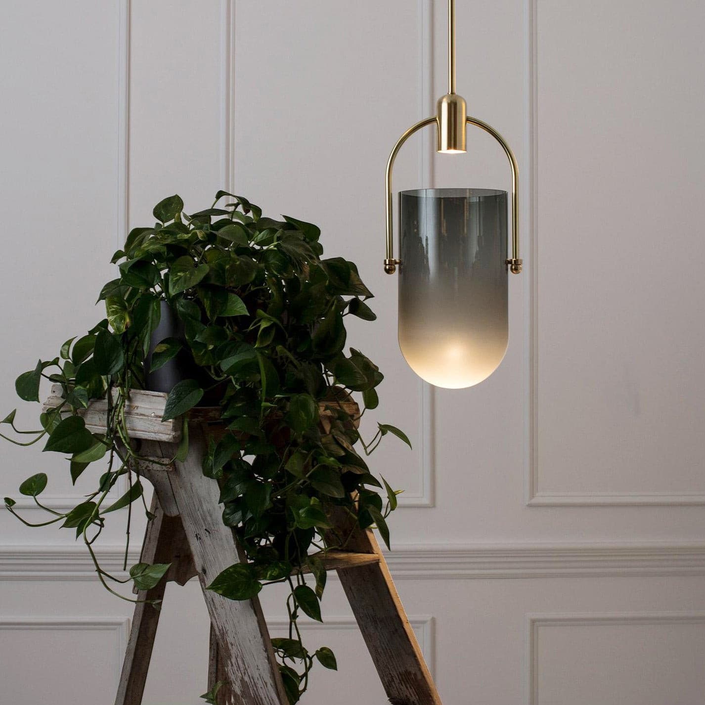 Candelis - Hanglamp Met Transparant Glas En Metalen Details