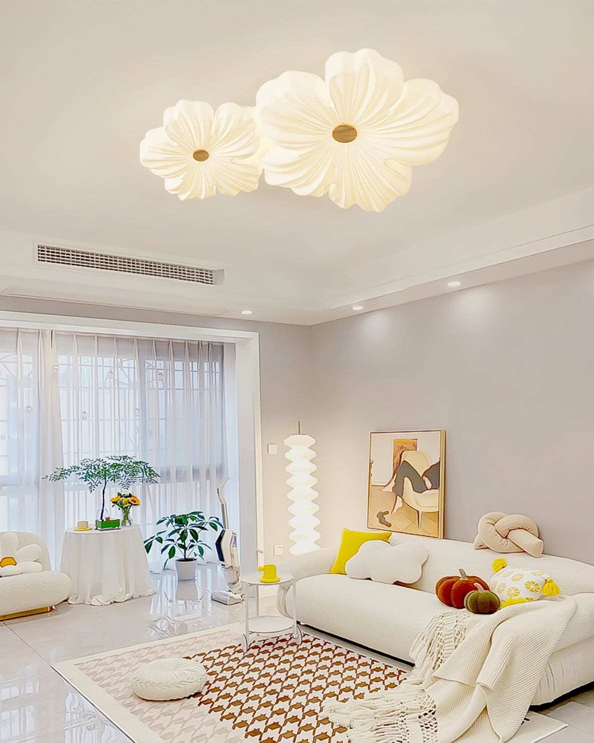 Shinora - Stijlvolle Crème Bloemen Plafondlamp Met Zachte Verlichting