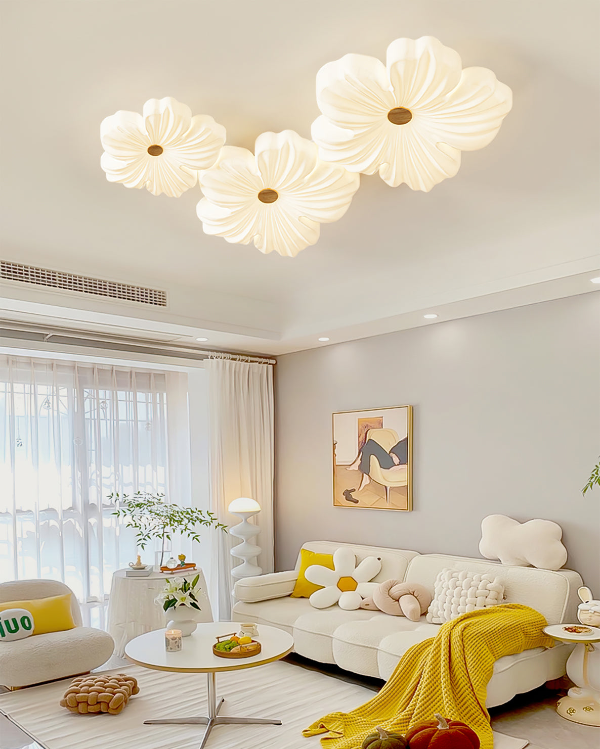 Shinora - Stijlvolle Crème Bloemen Plafondlamp Met Zachte Verlichting