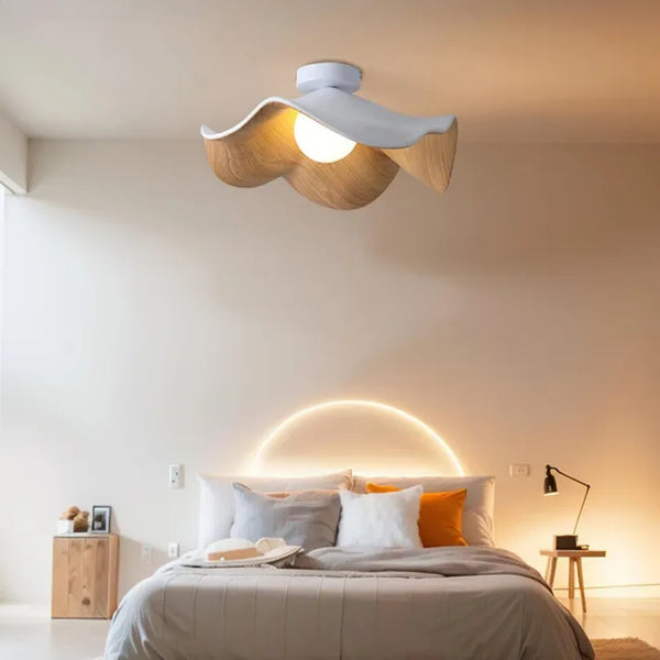 Liora – Scandinavische Houten Plafondlamp (Lotus Design Lamp)