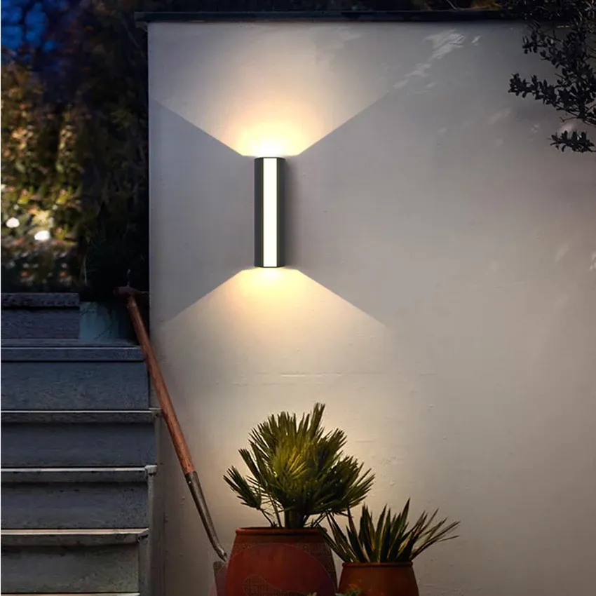 Liora – Ultrabright LED Buiten Wandlamp (Weerbestendige Gevelverlichting, 3000 Lumen)