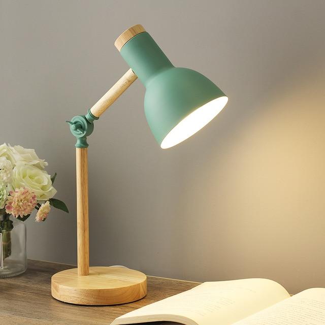 Averra – Verstelbare Scandinavische Bureaulamp