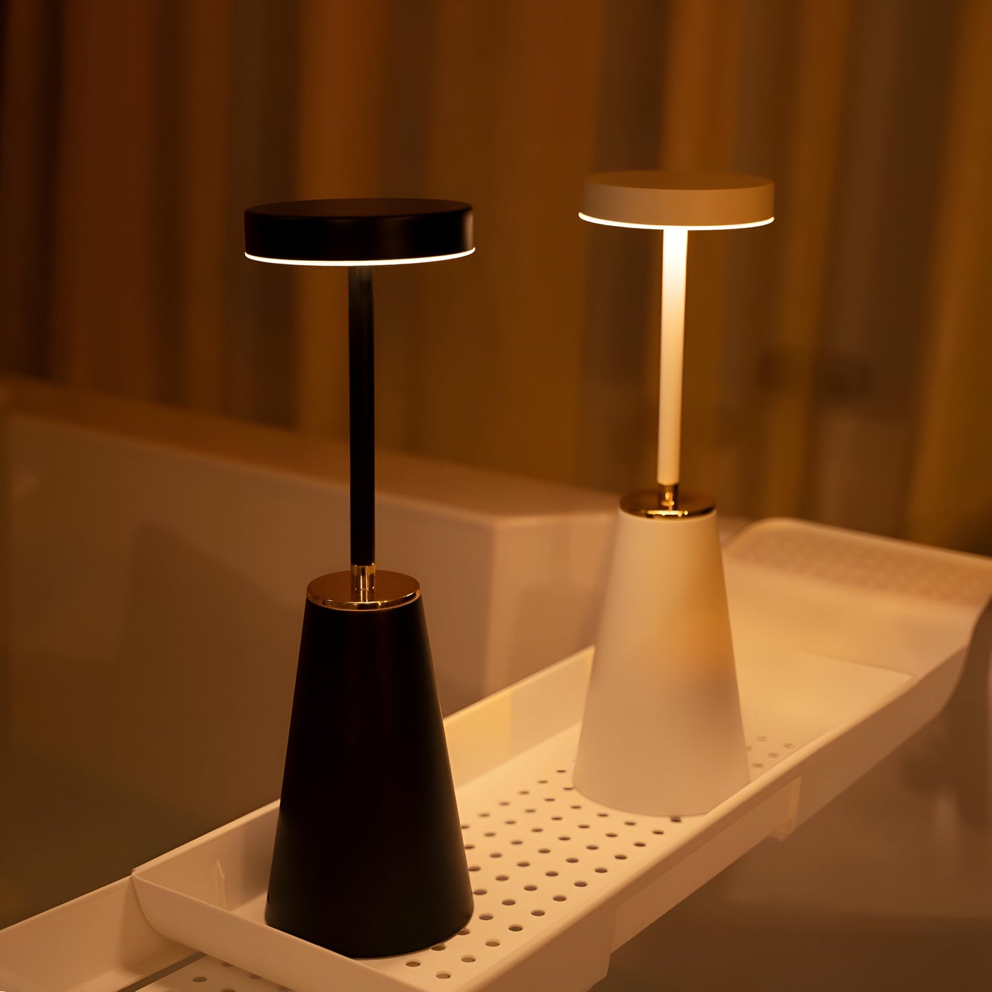 Liora – Draadloze LED Tafellamp (Oplaadbaar, Strak Modern Design)
