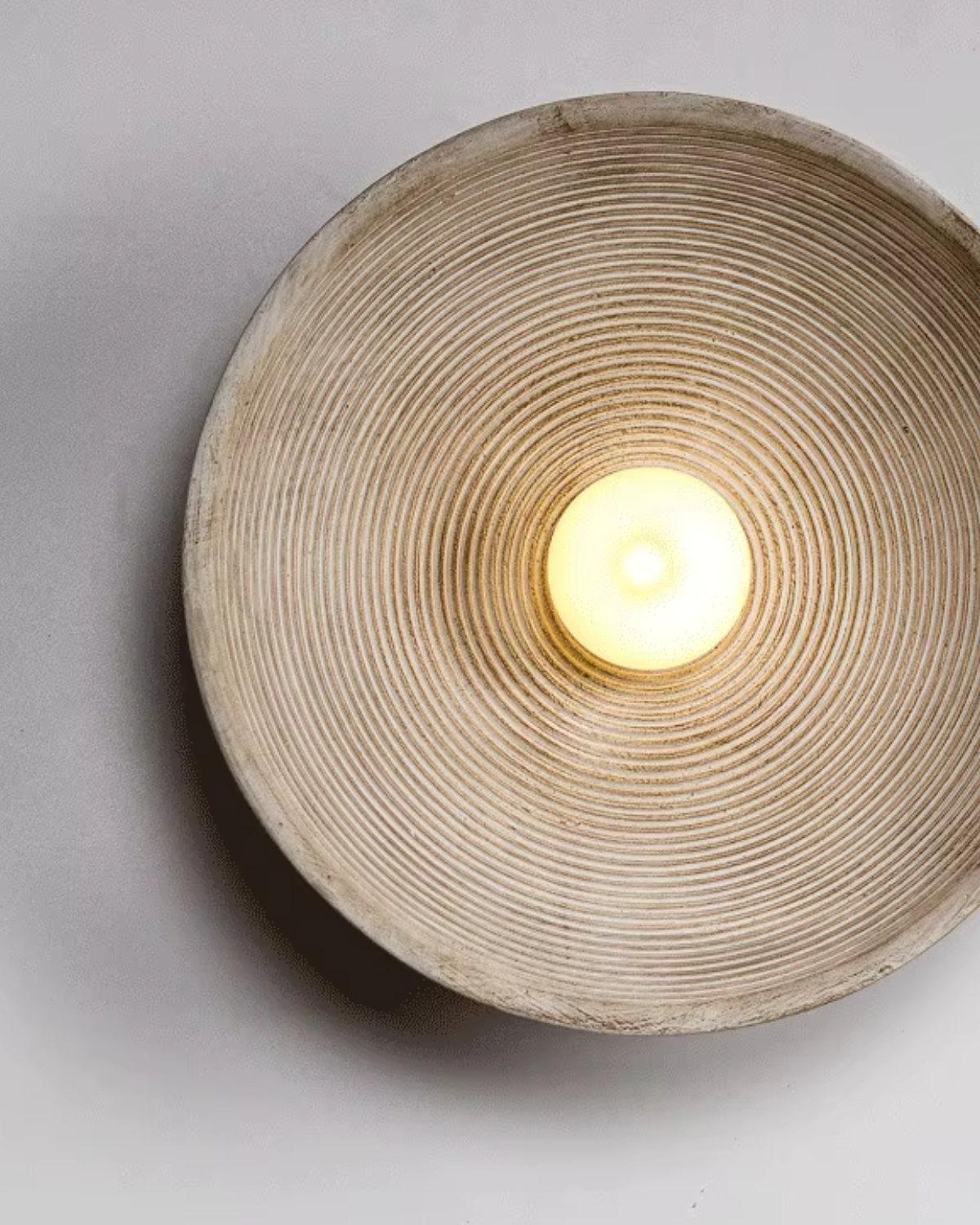 Sanda – Natuur-Inspiratie Wandlamp van Hars