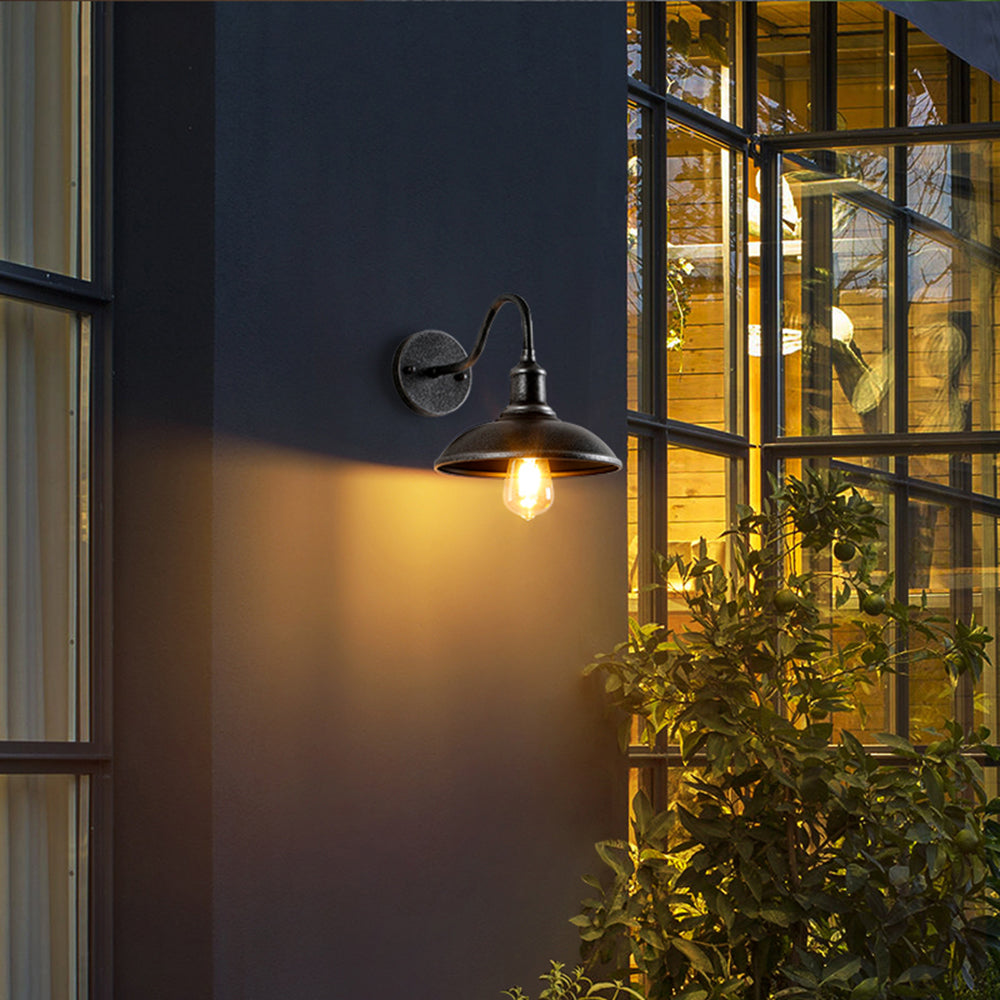 Hugbel – Industriële Gooseneck Buitenlamp