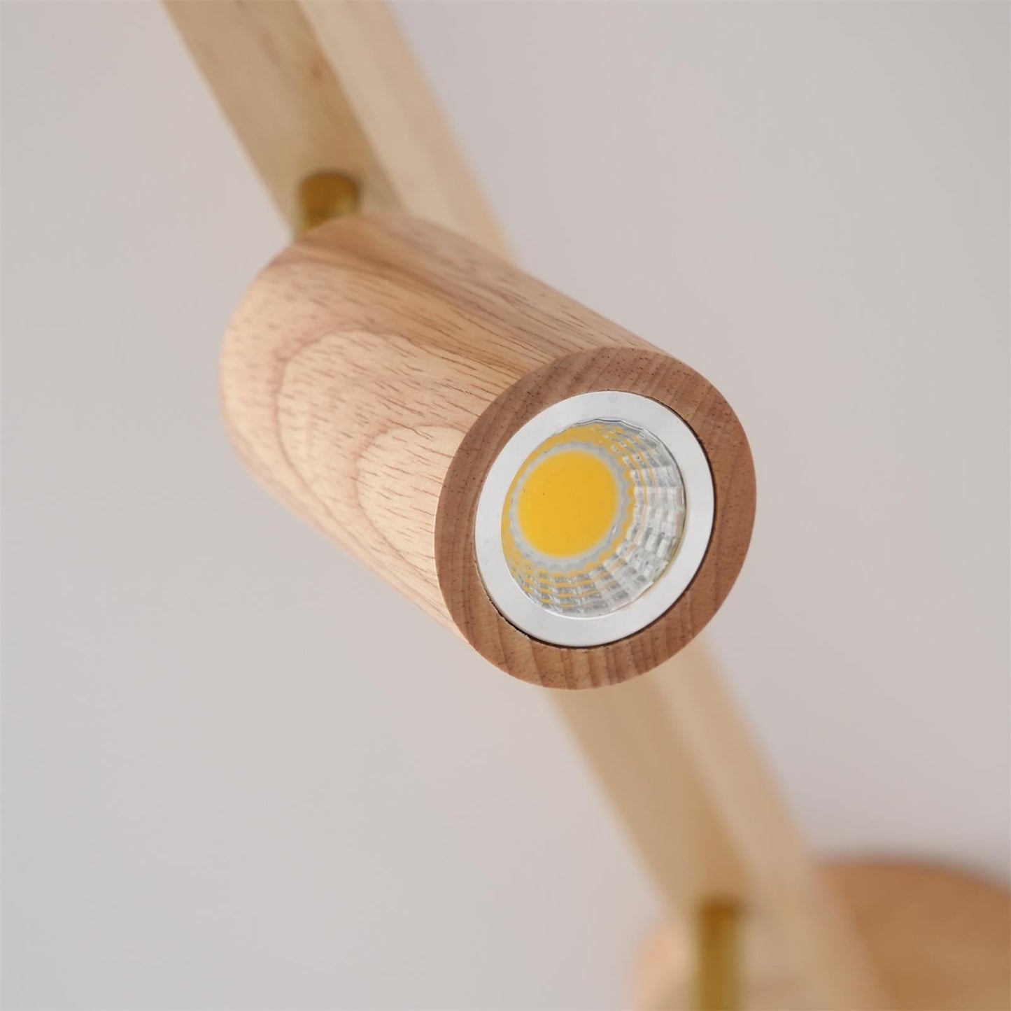 Norvia – Houten Rail Plafondlamp met Verstelbare Spots