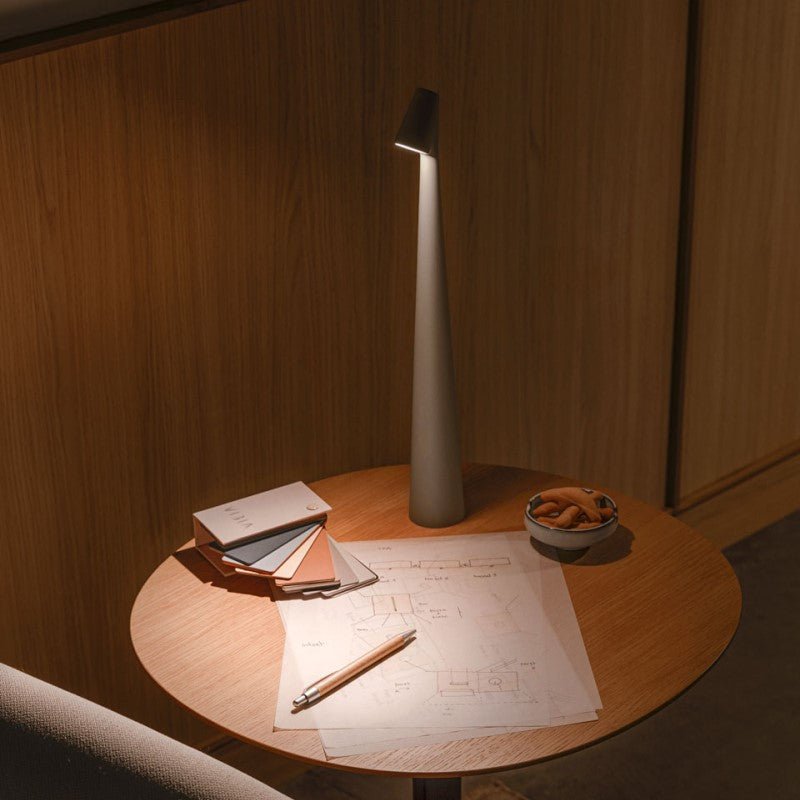 Luxscape – Minimalistische LED Lineaire Tafellamp