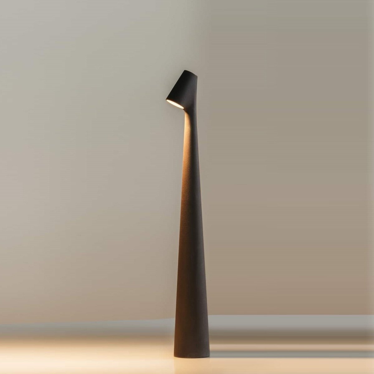 Luxscape – Minimalistische LED Lineaire Tafellamp