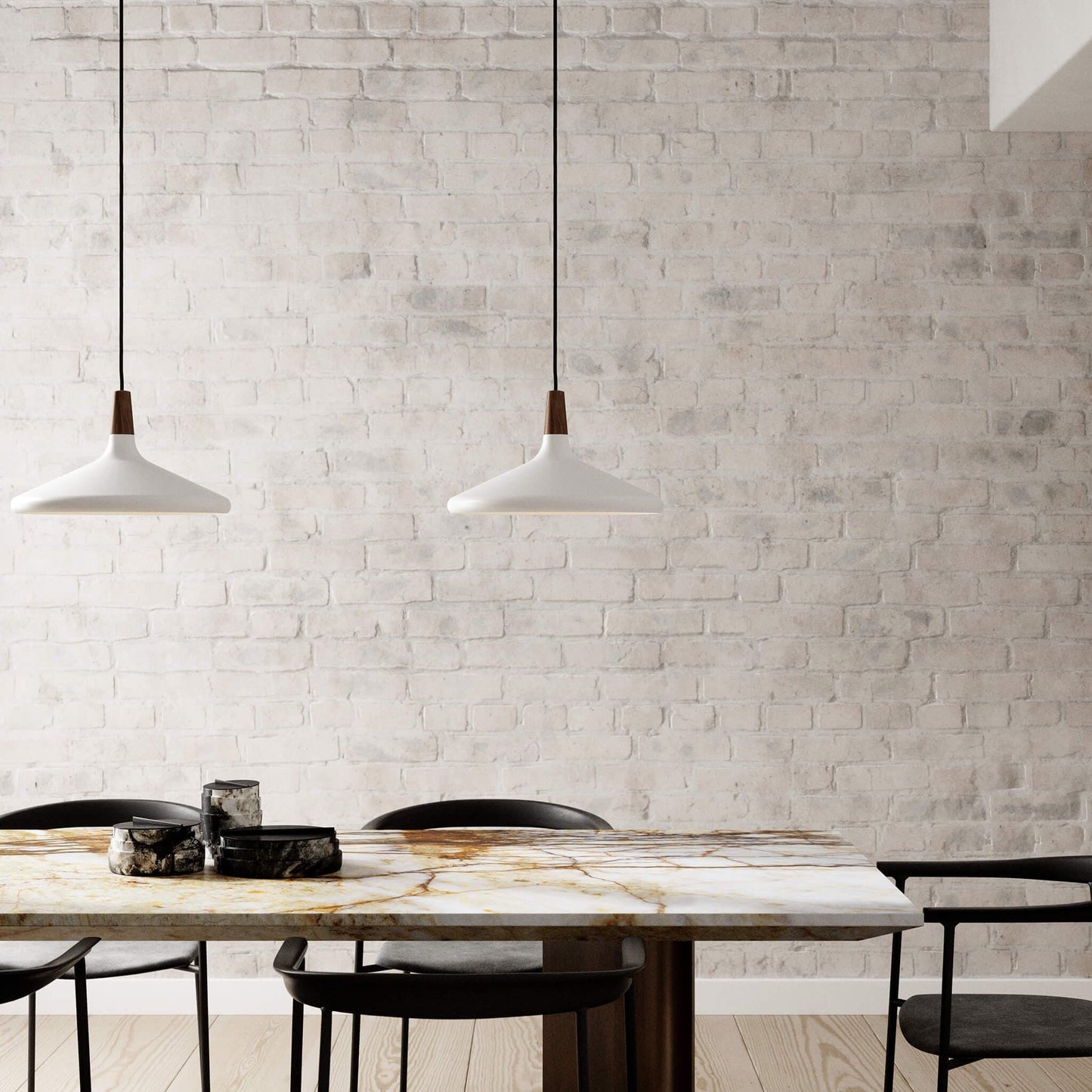 Glowbelle - Elegante Kegelvormige Hanglamp Met Geoliede Walnootstam Voor Warme Sfeer