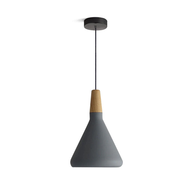 Glowbelle - Elegante Kegelvormige Hanglamp Met Geoliede Walnootstam Voor Warme Sfeer