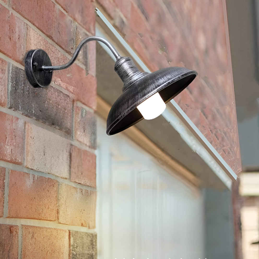 Hugbel – Industriële Gooseneck Buitenlamp