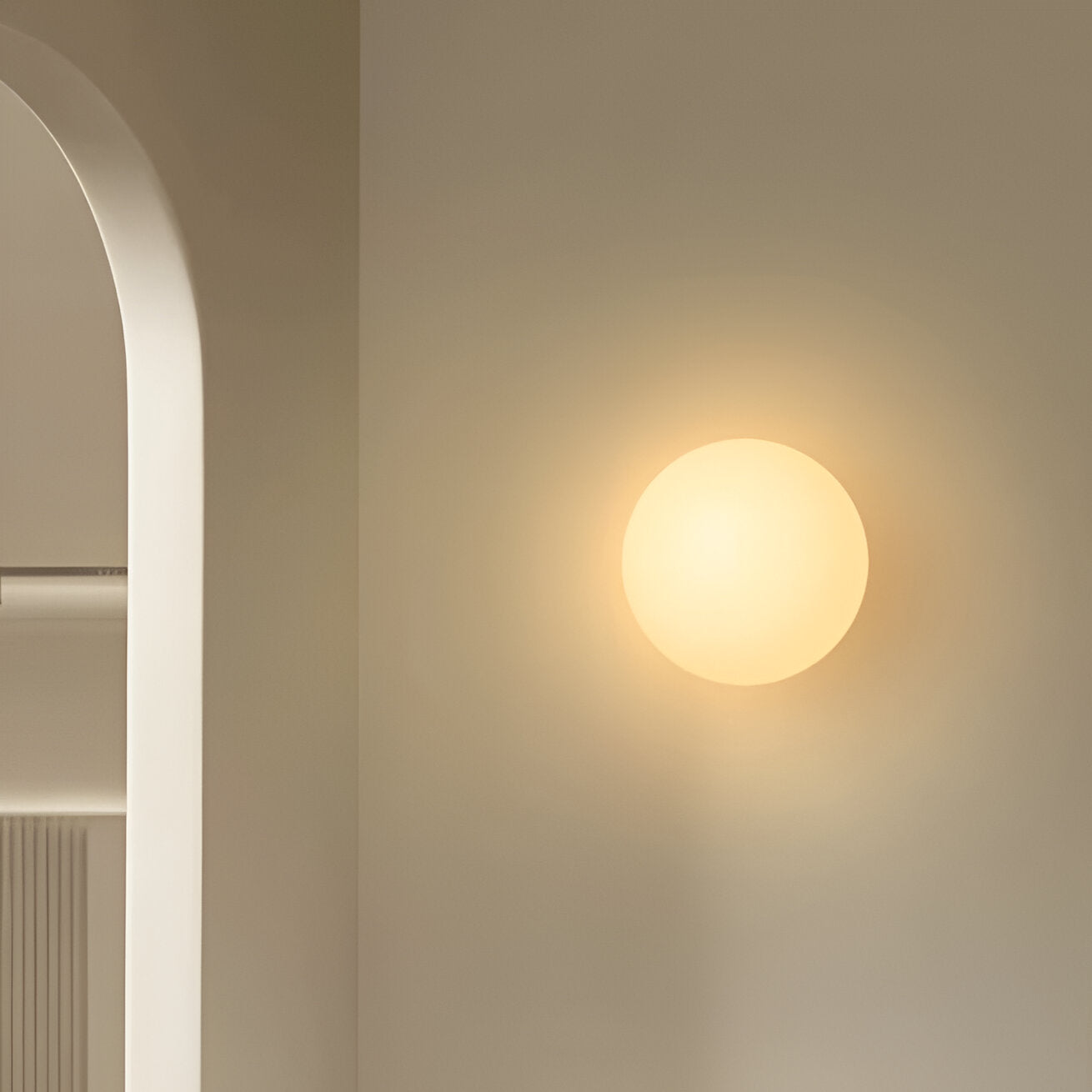 Dioscuri – Minimalistische Ronde Glas Wandlamp