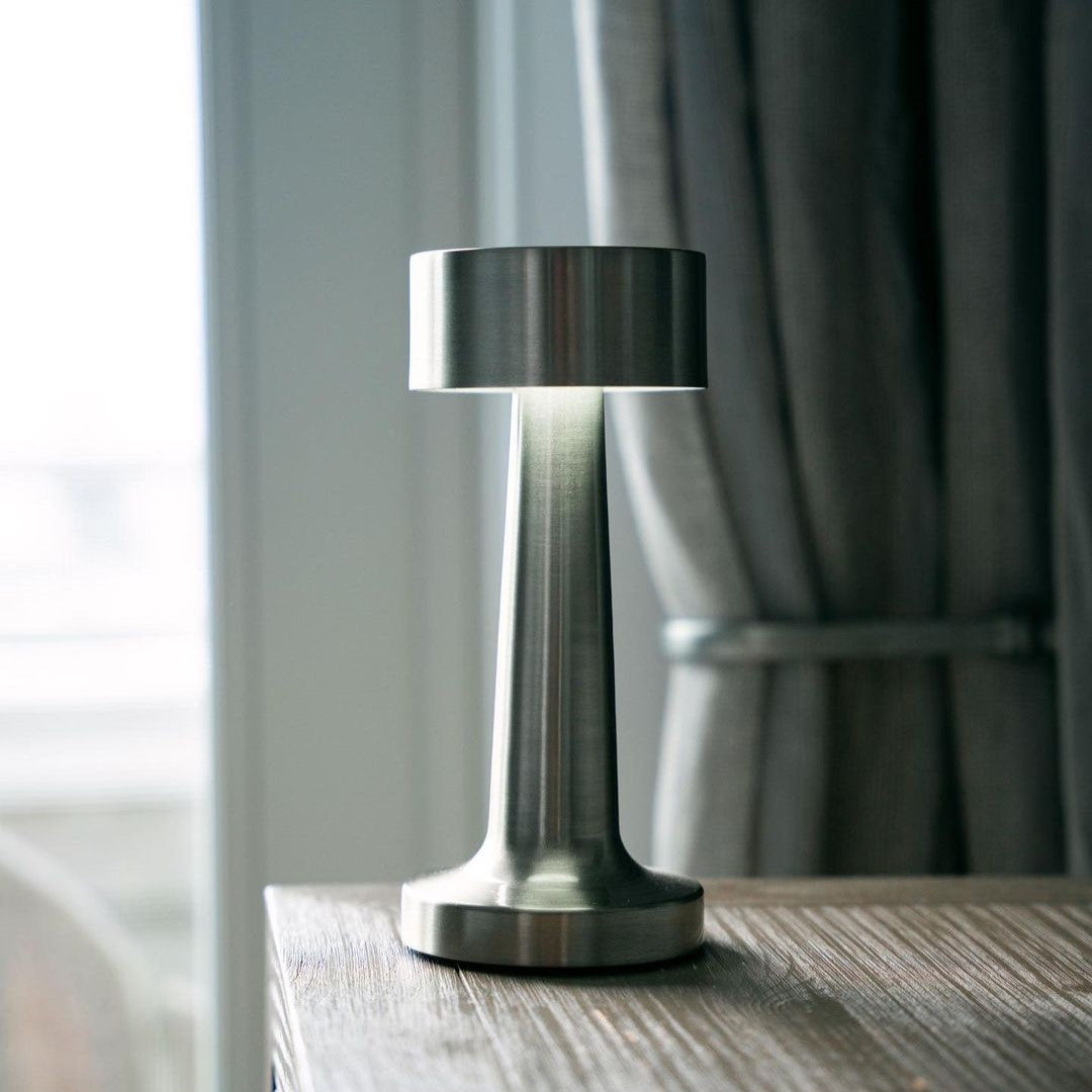 Luxe – Dimbare LED Tafellamp voor Restaurants & Thuis