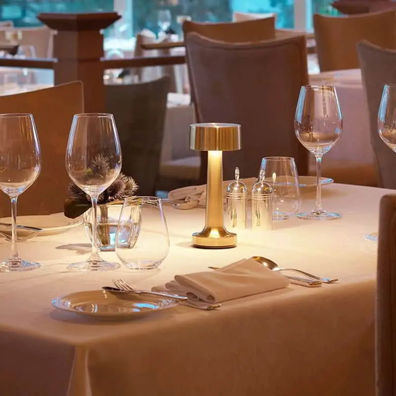Luxe – Dimbare LED Tafellamp voor Restaurants & Thuis