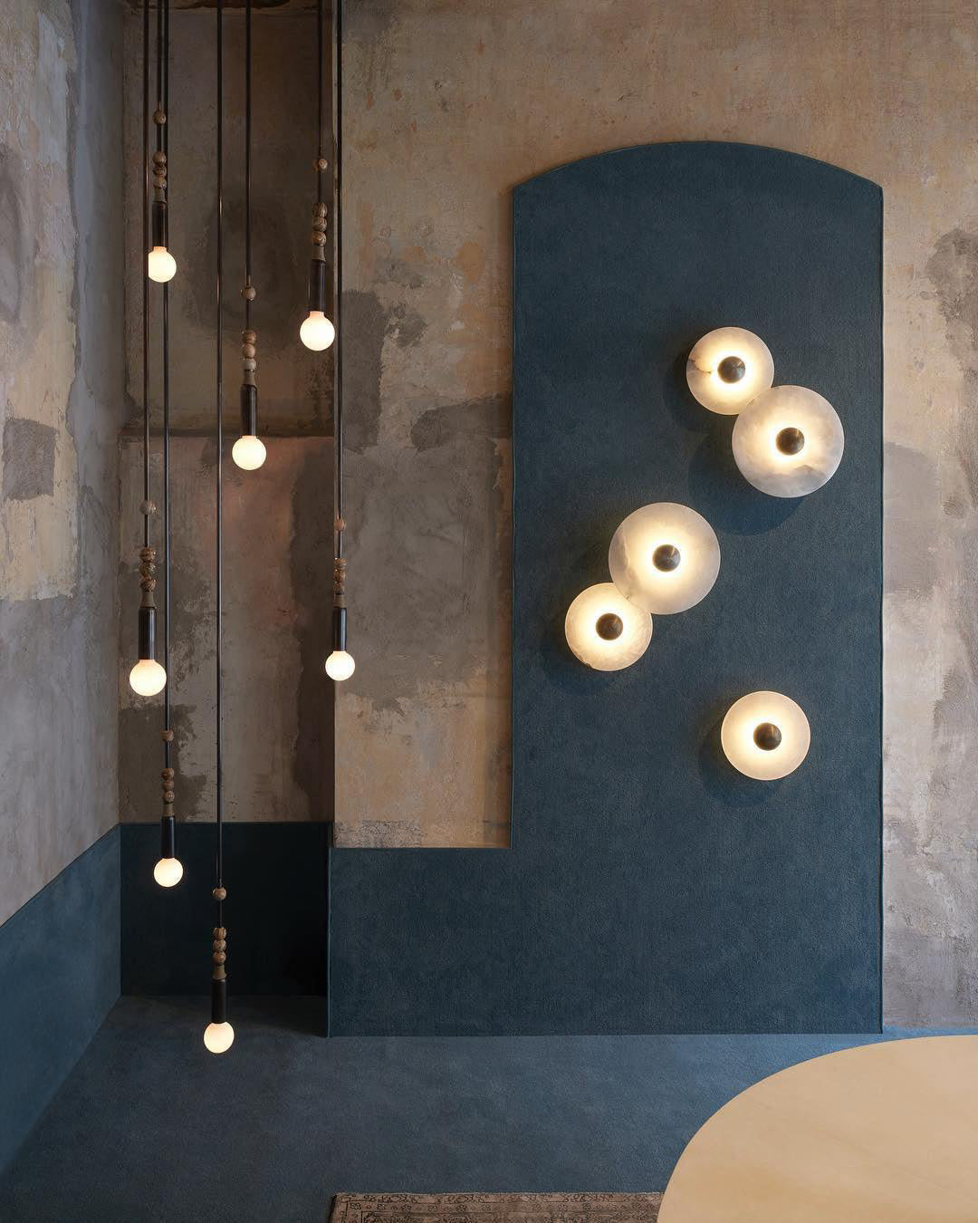 Moonlux - Minimalistische Ronde Albasten Wandlamp Voor Sfeervolle Gloed