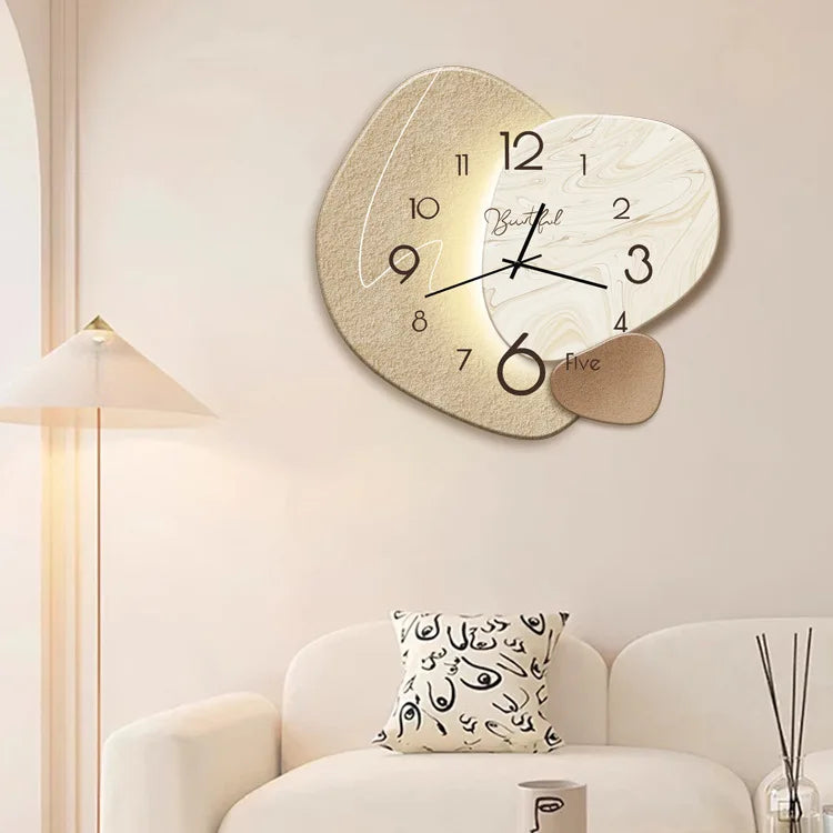 Vero – Moderne Decoratieve Wandklok (Stille Quartz, Elegant Ontwerp)