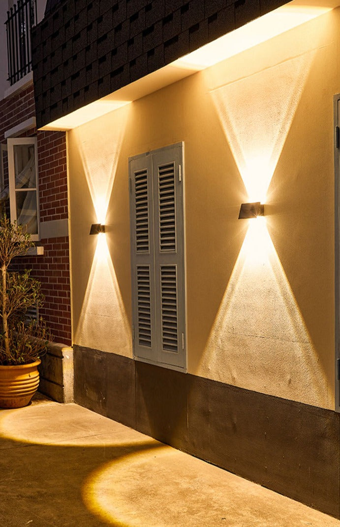 Glowess - SolarRay Zonne-Muurlamp Met Modern Waterdicht Ontwerp Voor Buitenverlichting