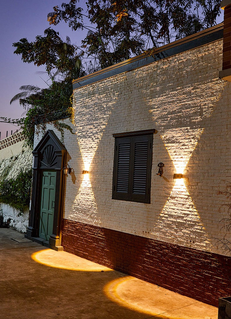 Glowess - SolarRay Zonne-Muurlamp Met Modern Waterdicht Ontwerp Voor Buitenverlichting