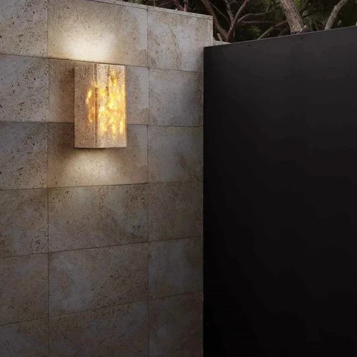 Veyra – Travertin Minimalistische Buiten LED Wandlamp