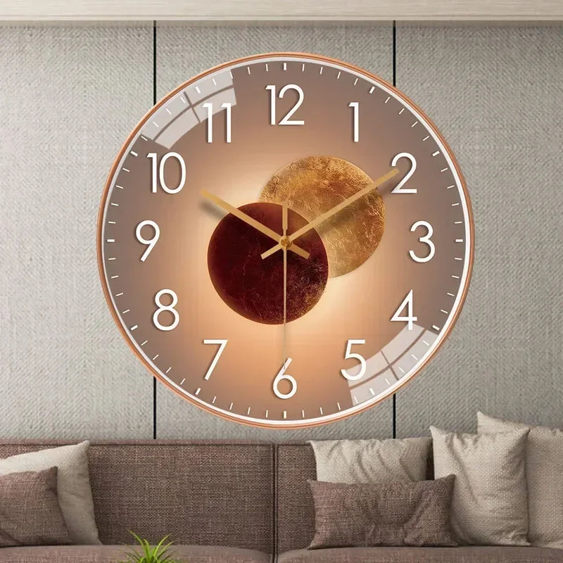 Solaria – Artistieke Wandklok met Gouden & Rode Planeet Motief