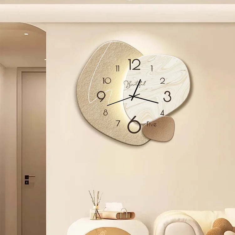 Vero – Moderne Decoratieve Wandklok (Stille Quartz, Elegant Ontwerp)