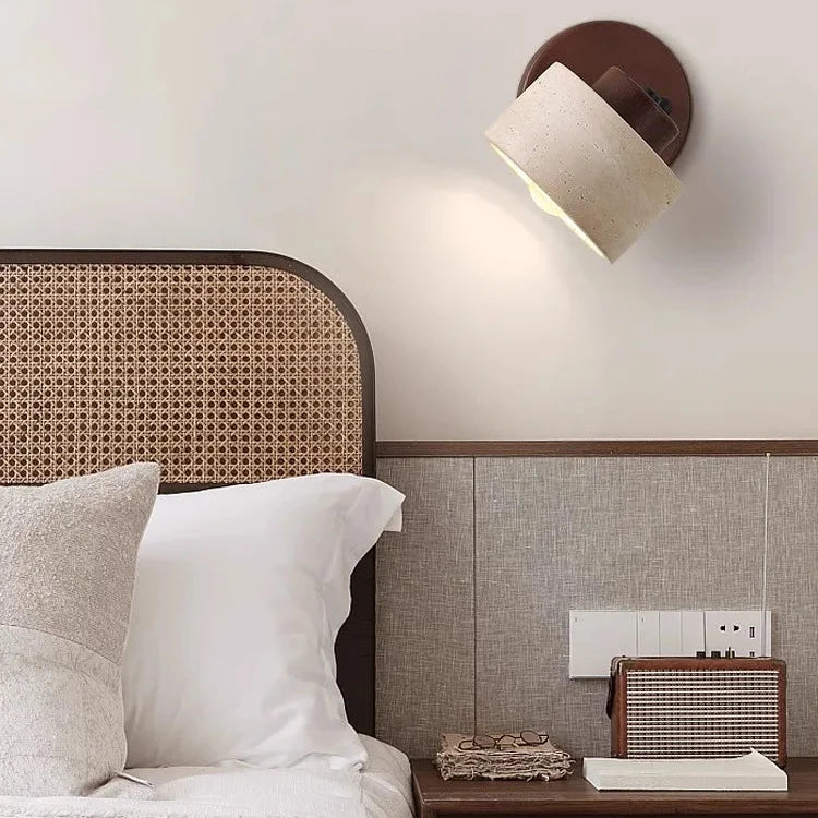 Liora – Minimalistische Travertin Leeswandlamp