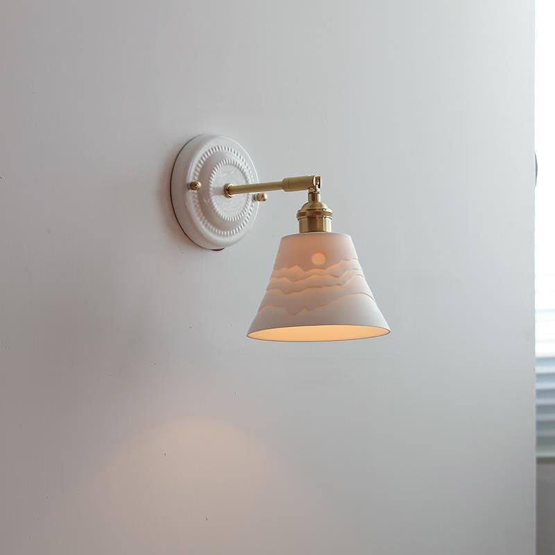 Hikari – Vintage Japanse Keramiek Messing Wandlamp