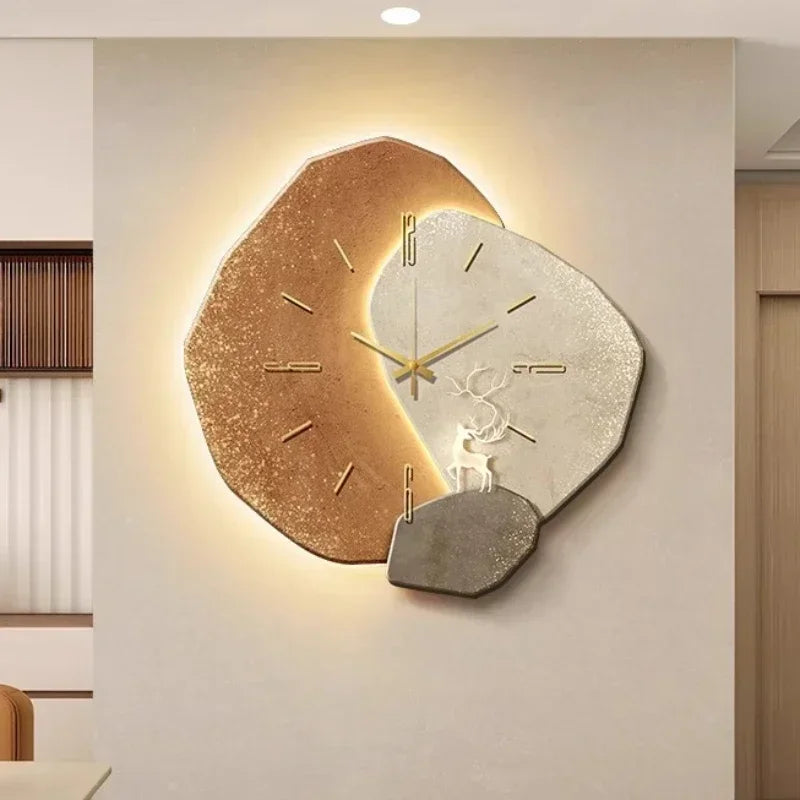 Lunare – Moderne Decoratieve Wandklok (Stille Quartz, Luminiserend Maanontwerp)
