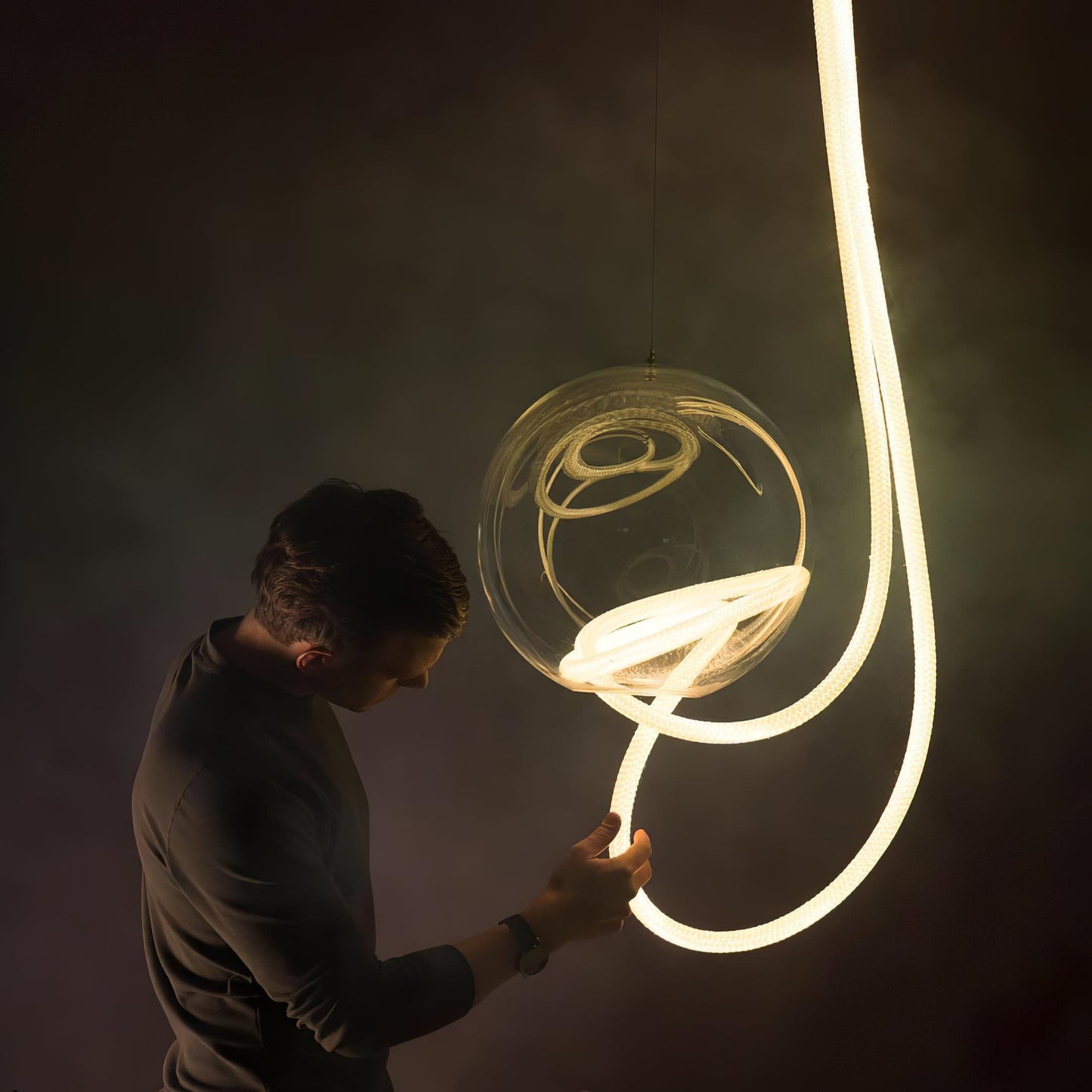 Veralux - Elegante Flex LED Hanglamp Voor Moderne Interieurs